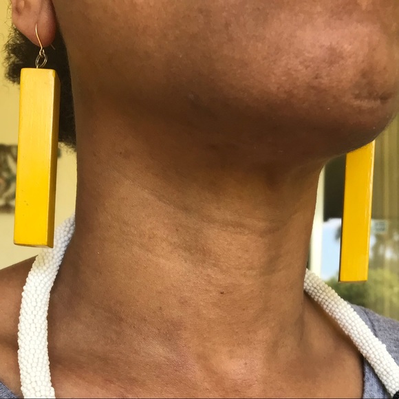 Long Box-shape Yellow Earrings - Picture 3 of 6